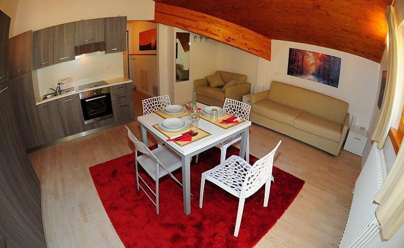 Residence Felik เกรสโซเนย์-ลา-ตรีนีเต ภายนอก รูปภาพ